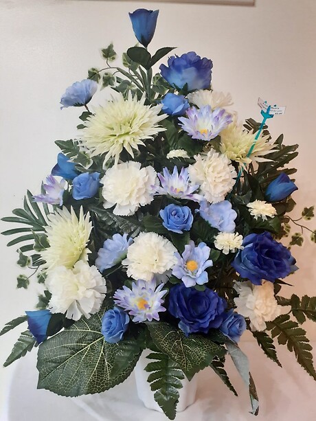 Artificial Tribute in Blue &amp; White - Lg