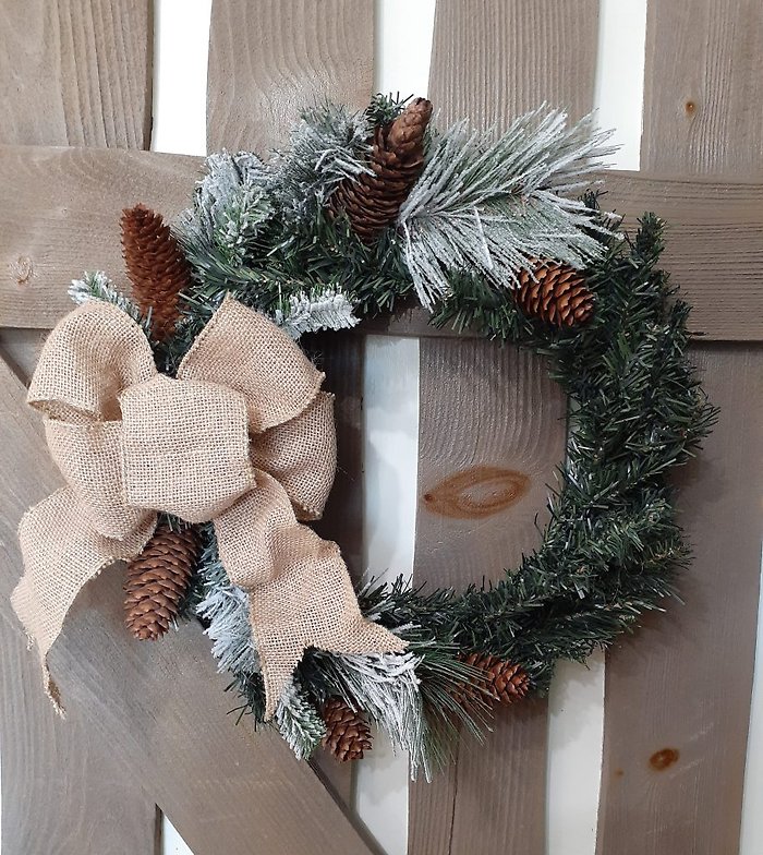 Country Christmas Wreath (artificial)